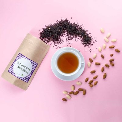 Schwarzer Tee Marzipan